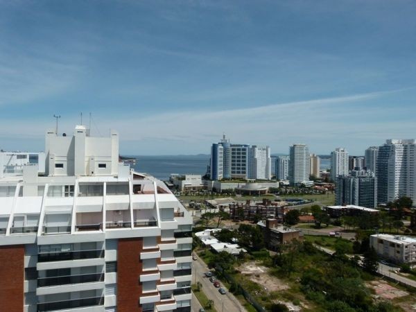 Forest Tower II, Excepcional Pent house para alquiler en Torre de categoría.