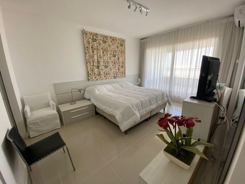 Forest Tower II, Excepcional Pent house para alquiler en Torre de categoría.