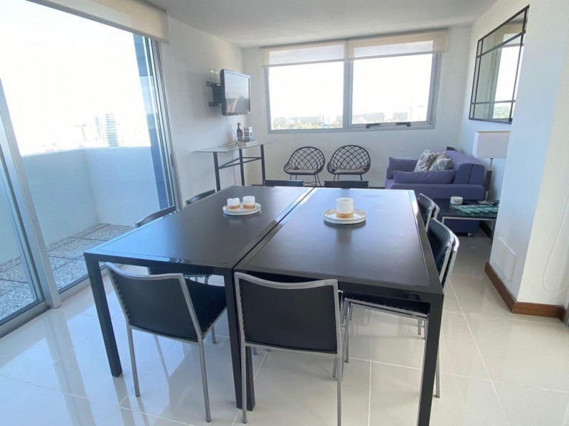 Forest Tower II, Excepcional Pent house para alquiler en Torre de categoría.