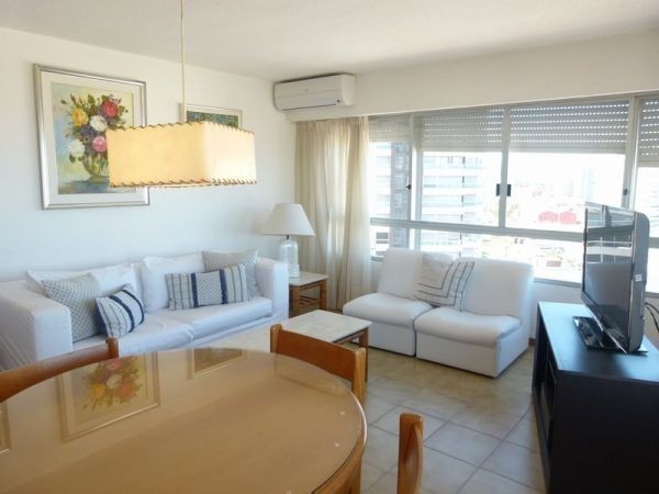 Departamento en piso alto con vistas a la Brava!