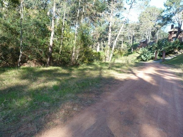 Terreno en Club del Lago a 300 metros de la Laguna del sauce