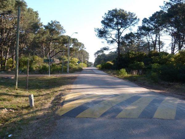 Espectacular esquina en Club del Lago sobre la avenida principal con muy buena altura.