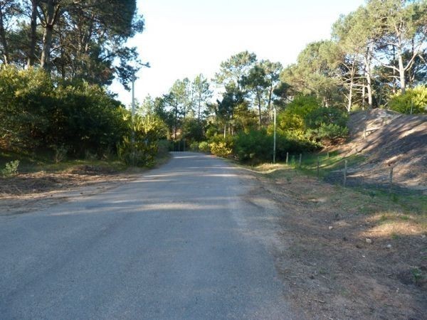 Espectacular esquina en Club del Lago sobre la avenida principal con muy buena altura.