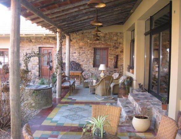 Exquisitamente restaurada situada en las colinas gloriosos de Maldonado, y construido a finales de 1800.