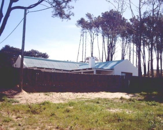 Casa en alquiler y venta , con pileta en Montoya, La Barra