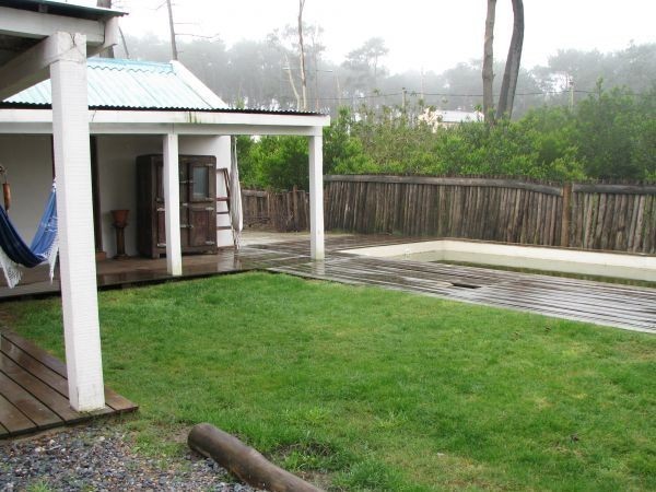 Casa en alquiler y venta , con pileta en Montoya, La Barra