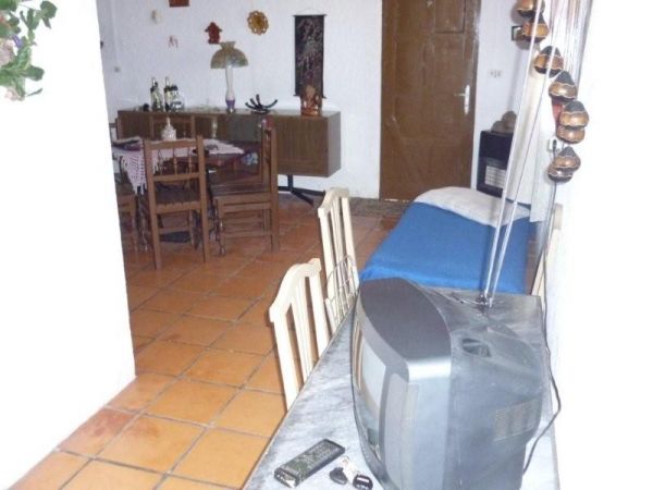 Casa con terraza y muy linda vista, a pasos del mar.