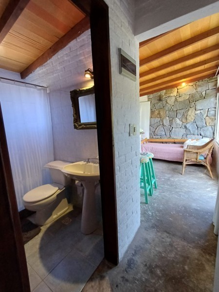 Casa en alquiler sobre Montoya, La Barra.