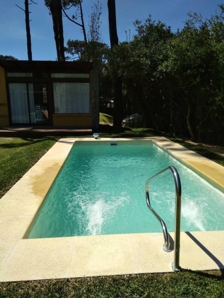 Casa en alquiler sobre Montoya, La Barra.
