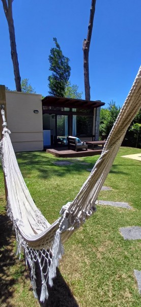 Casa en alquiler sobre Montoya, La Barra.