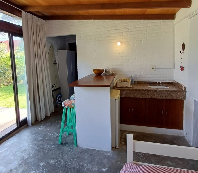 Casa en alquiler sobre Montoya, La Barra.