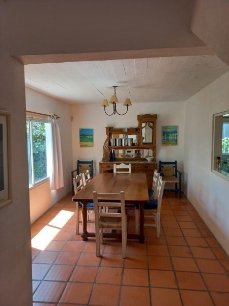 Casa en alquiler, excelente ubicación en el bosque de Montoya, La Barra con vista al mar.