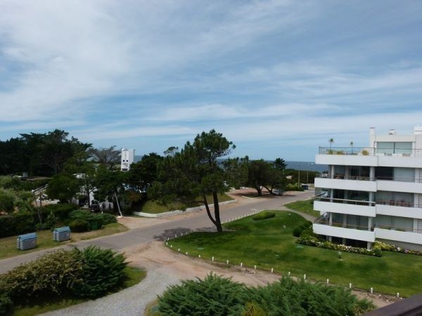Excelente duplex con vistas al bosque y mar en Rincón del Indio