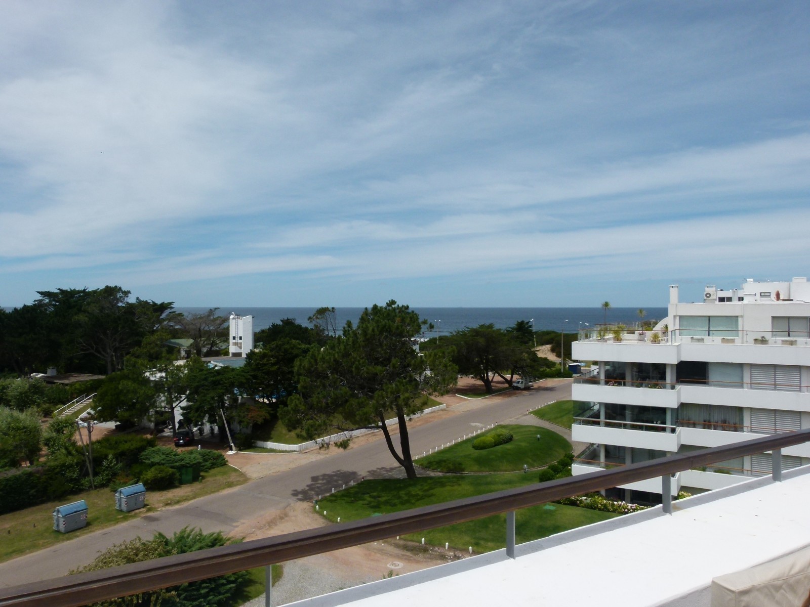 Excelente duplex con vistas al bosque y mar en Rincón del Indio