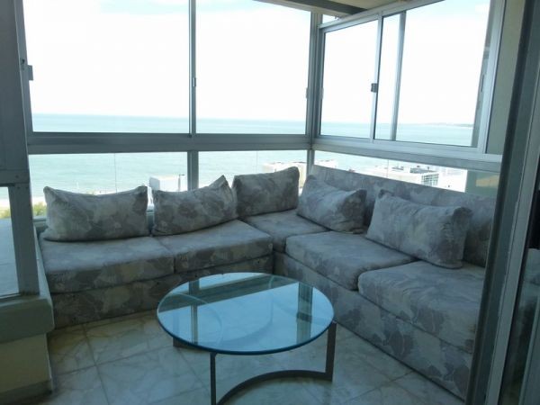 Departamentos con increíbles vistas a toda la bahía y puestas de sol!