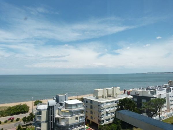 Departamentos con increíbles vistas a toda la bahía y puestas de sol!