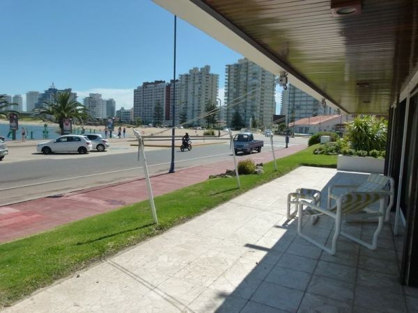 Departamento con impresionantes vistas a la Mansa