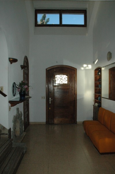 Excelente propiedad para alquilar frente al mar, en zona antigua de Punta del Este.