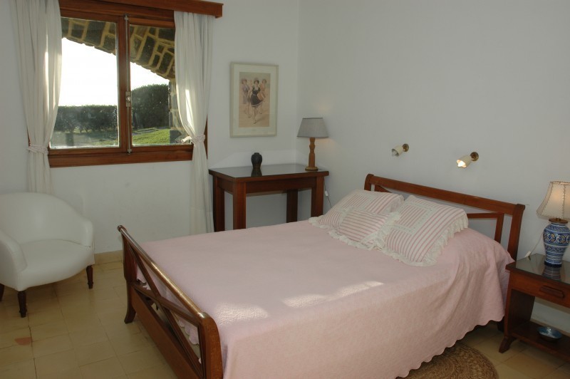 Excelente propiedad para alquilar frente al mar, en zona antigua de Punta del Este.