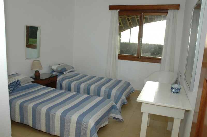 Excelente propiedad para alquilar frente al mar, en zona antigua de Punta del Este.