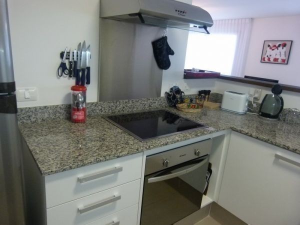 Departamento en alquiler en edificio con muy buenos servicios!