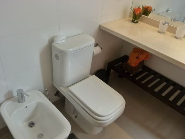 Departamento en alquiler en edificio con muy buenos servicios!