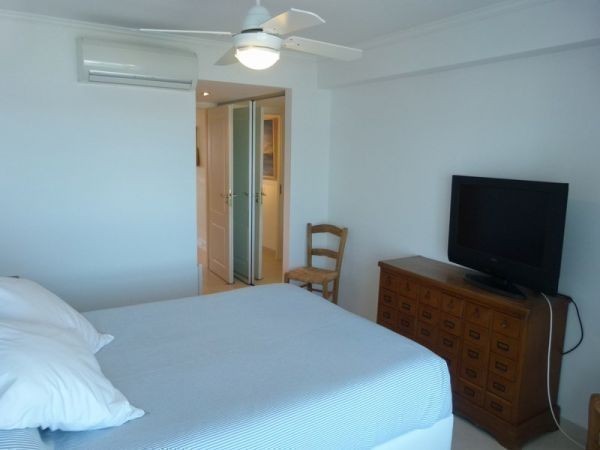 Departamento en alquiler a dos cuadras de Playa Mansa.