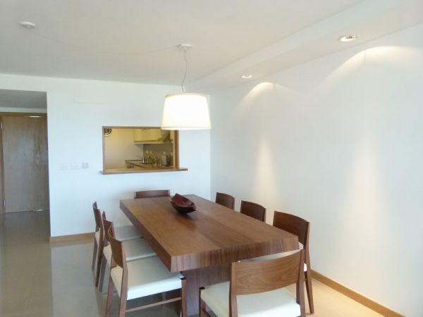 Moderno departamento en complejo de primera categoría frente a la brava