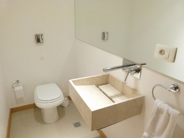 Moderno departamento en complejo de primera categoría frente a la brava