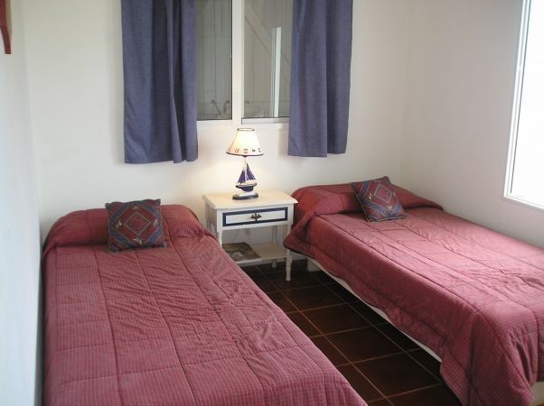 Casa en alquiler en lo mejor de El Chorro con vista al mar.