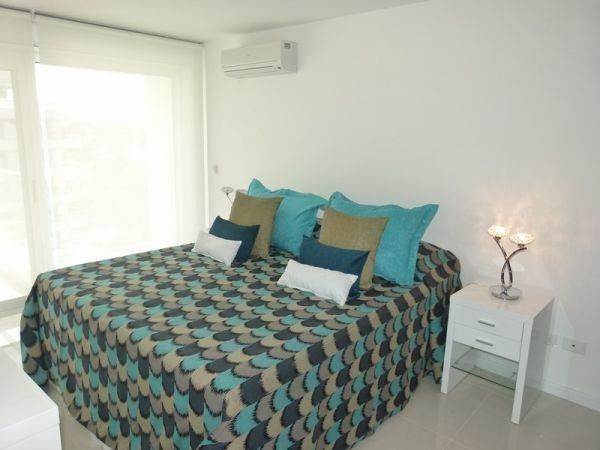 Hermoso departamento para alquiler en Torre de primel nivel.