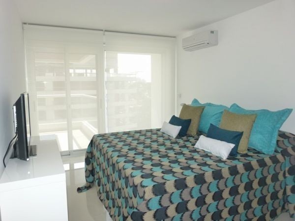 Hermoso departamento para alquiler en Torre de primel nivel.