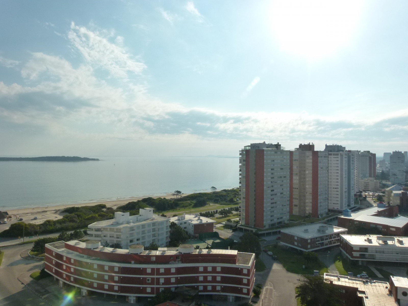 Excepcional departamento para alquilar en Torre de categoría.