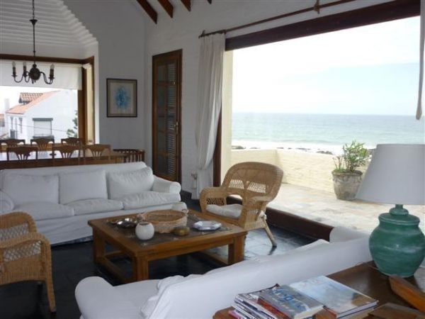 Importante casa en alquiler en La Barra de la ruta al mar.