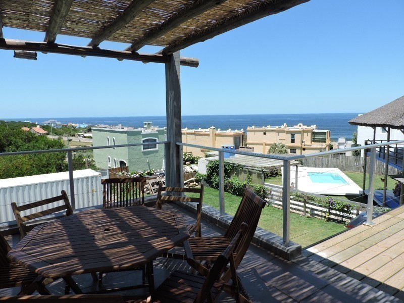 Casa en El Chorro con piscina y vista al mar 