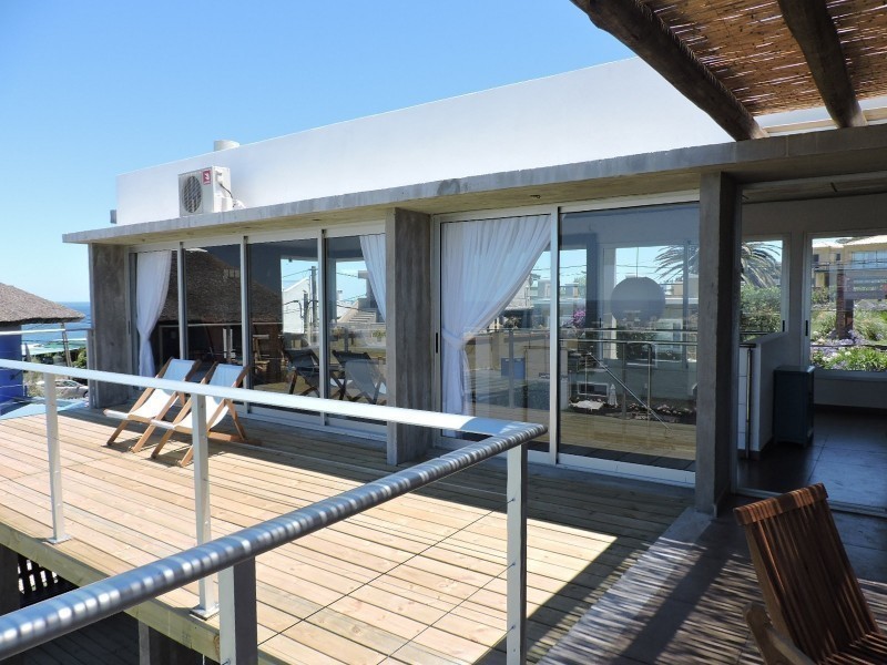 Casa en El Chorro con piscina y vista al mar 