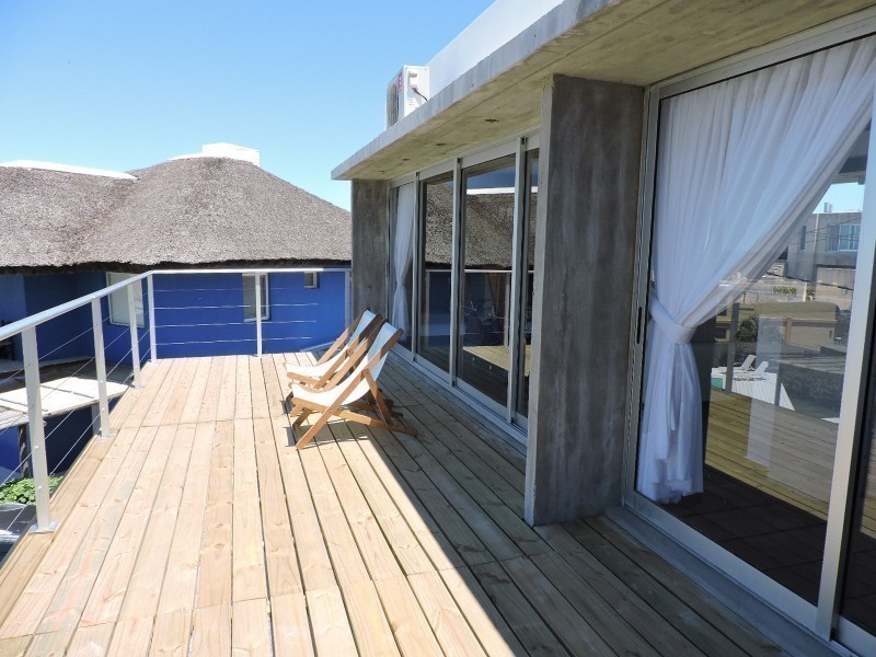 Casa en El Chorro con piscina y vista al mar 