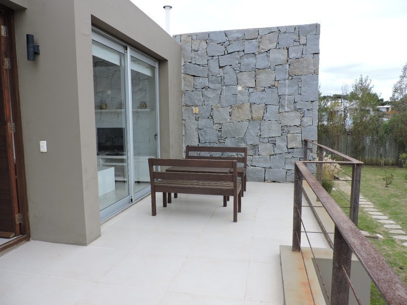 Departamento en alquiler y venta en Manantiales La Barra