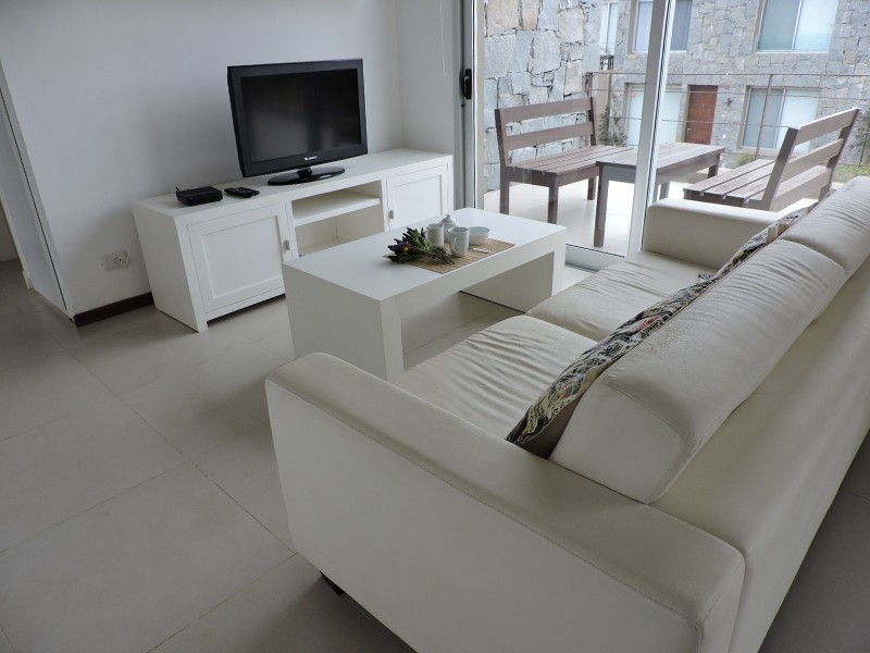 Departamento en alquiler y venta en Manantiales La Barra