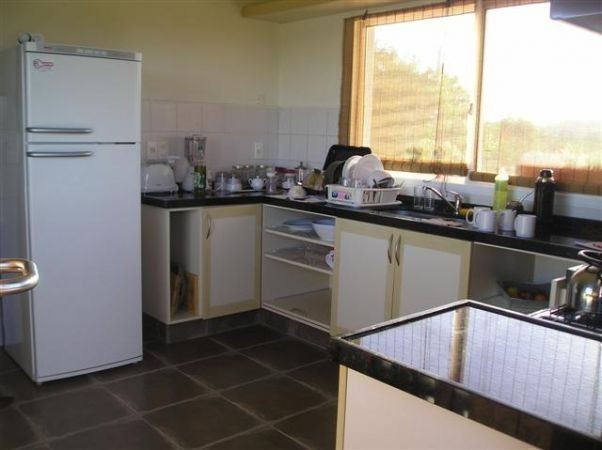 Casa en alquiler, arquitectura moderna con vista al mar sobre altos de Punta Piedras, La Barra
