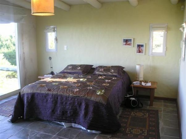 Casa en alquiler, arquitectura moderna con vista al mar sobre altos de Punta Piedras, La Barra