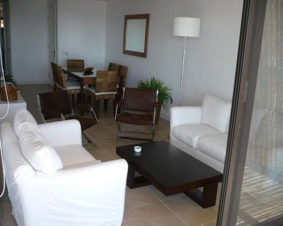 Apartamento con excelente vista a la bahía de Solanas