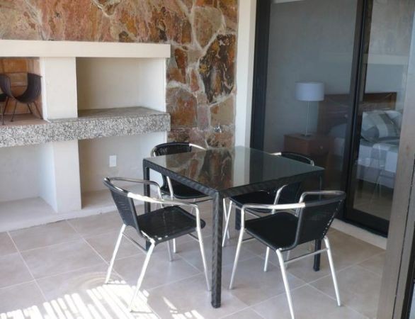 Apartamento con excelente vista a la bahía de Solanas