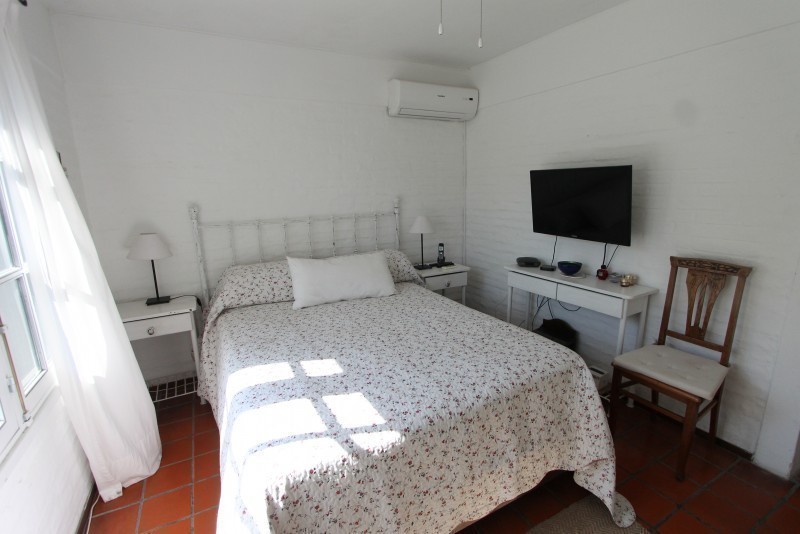 Casa en alquiler sobre los altos de Montoya, La Barra a poquitas cuadras del mar.