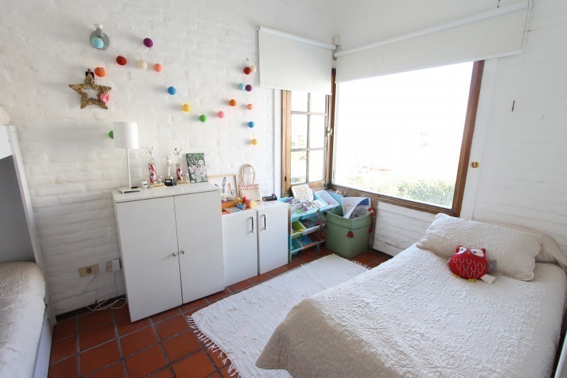 Casa en alquiler sobre los altos de Montoya, La Barra a poquitas cuadras del mar.