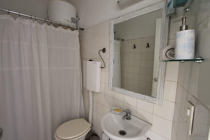 Casa en alquiler sobre los altos de Montoya, La Barra a poquitas cuadras del mar.