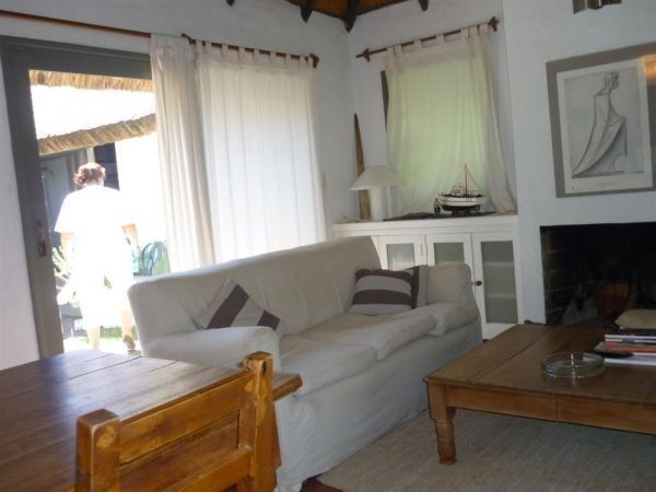 Casa en La Barra en alquiler, con muy buena capacidad.