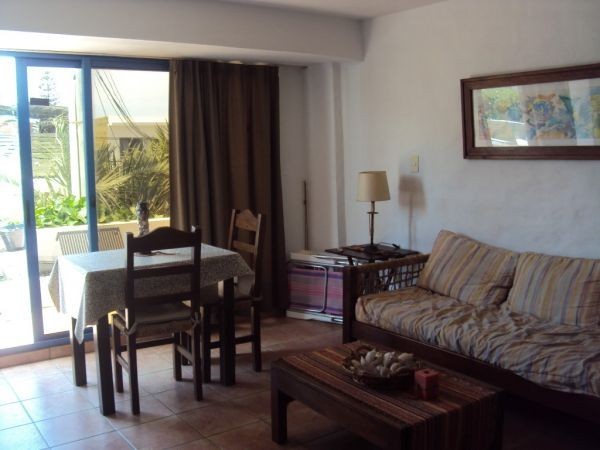 Departamento en alquiler en lo mejor de La Barra de la ruta al mar.