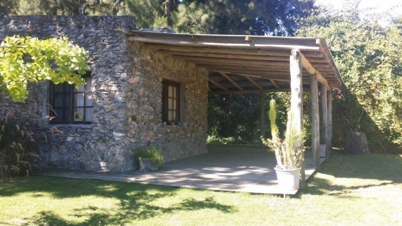Muy linda casa de piedra en Laguna del Diario