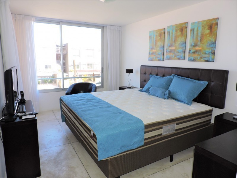 Casa moderna en Manantiales de la ruta al mar